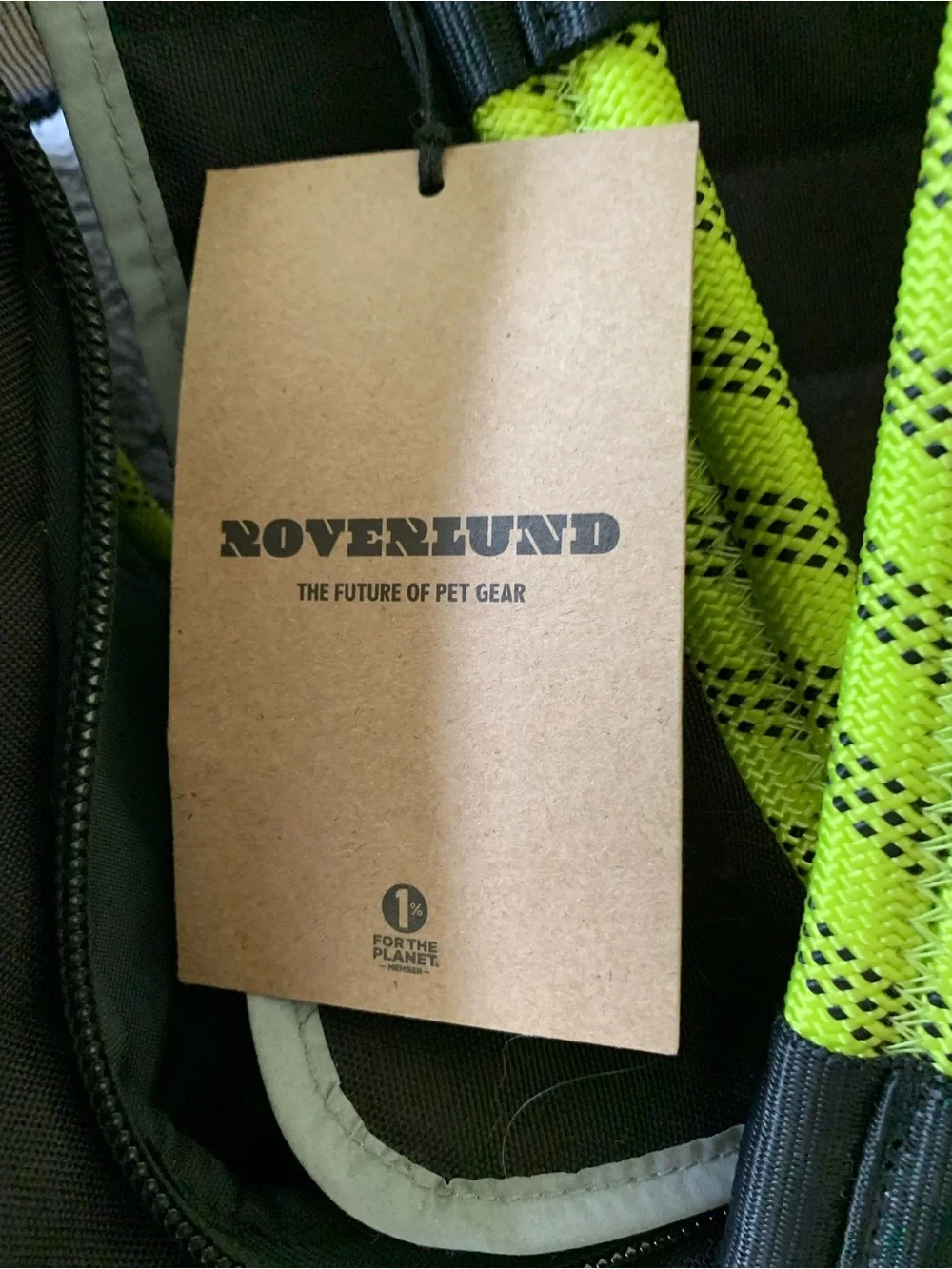 Portable pet travel bag. NWT!  Carrier Bag - Neon Yellow-Green / Black